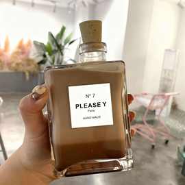 歪嘴瓶ins新款网红木塞奶茶瓶咖啡瓶香水饮料瓶牛奶果汁玻璃瓶空