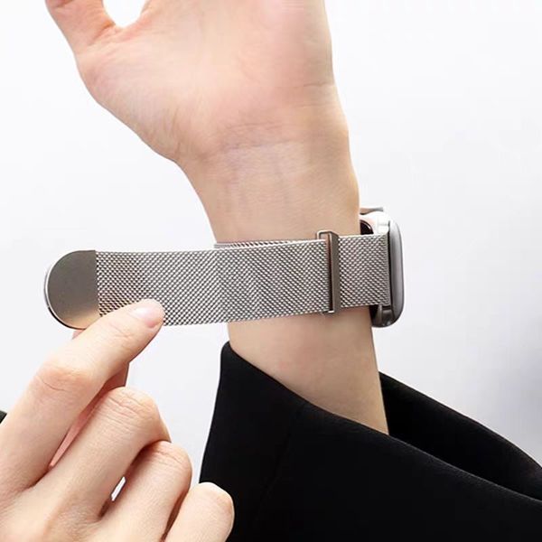 Suitable for apple watch78910 double-section Milanese metal…