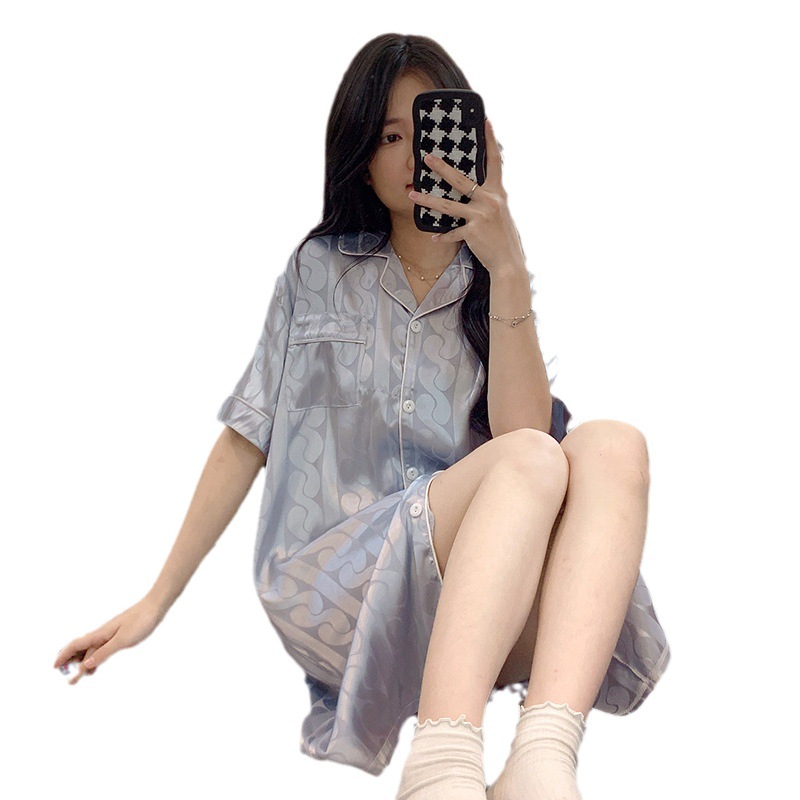 Verano simple casual jacquard de seda de hielo camisón de manga corta para mujer cardigan Delgado solapa seda ropa para el hogar transmisión en vivo