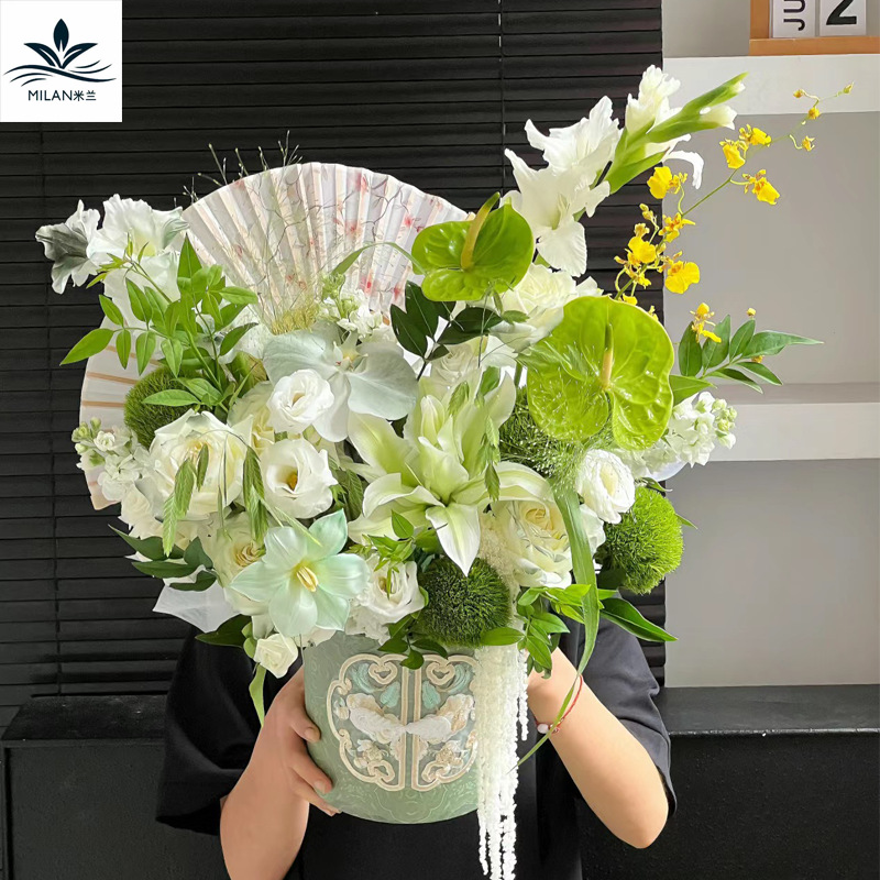 Nuevo estilo chino chino ramo de flores plegables de la novia mano de un ventilador de flores empaquetado de flores hechas a mano DIY material ventilador floral