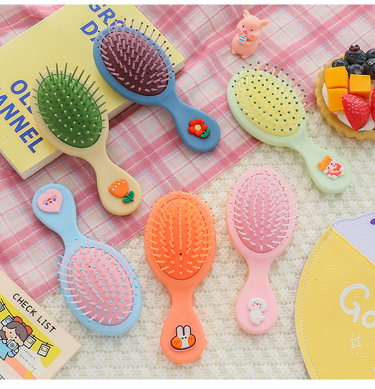 Cute Mini Airbag Comb Pink Air Cushion Massage Comb Girls Small Comb Ins Cartoon Portable Portable Comb display picture 3