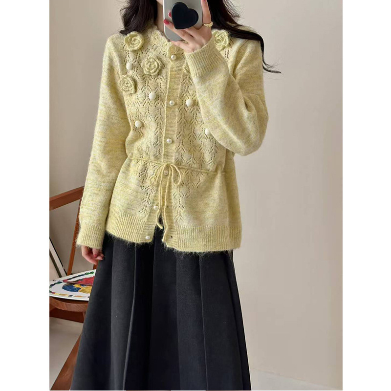 Vintage Chanel-Style Youthful 3D Floral Sweater Knit Cardigan Autumn/Winter 2026 New High-End Soft and Luxurious Top