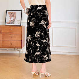 爆款丝绒蝴蝶烧花半身裙 侧边开叉设计 100%真丝绒透气宽松长裙