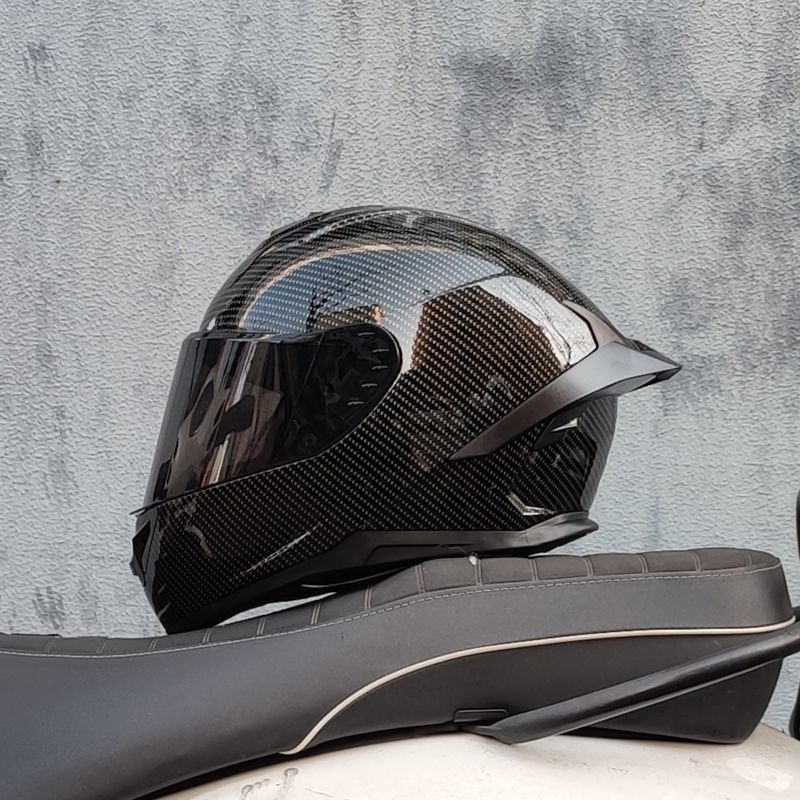 オートバイヘルメット男性と女性のフルフェイス夏オートバイガンダムパーソナライズされた大型テールウィング Bluetooth 3C 認証国家標準 A|undefined