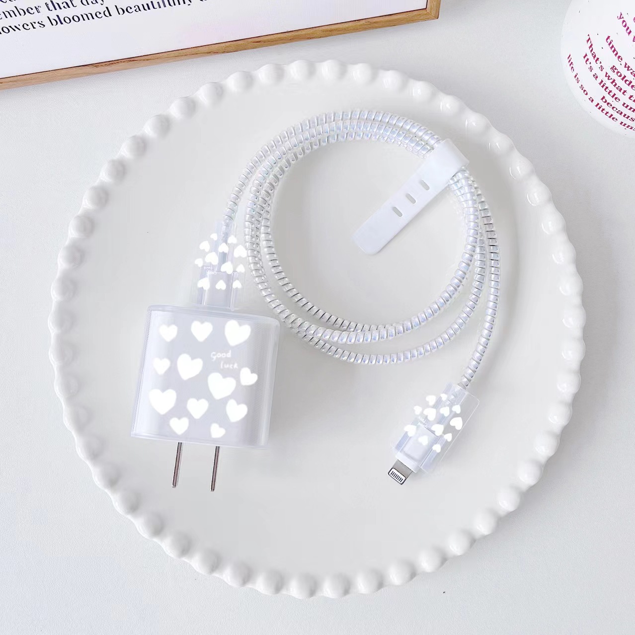 글자와 함께 하얀 사랑