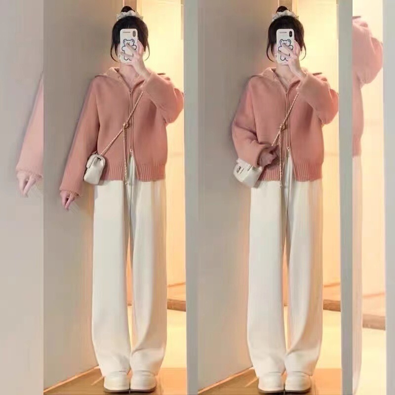 ファッション塩系は小さいニットのカーディガンのセーターを着ています。|undefined