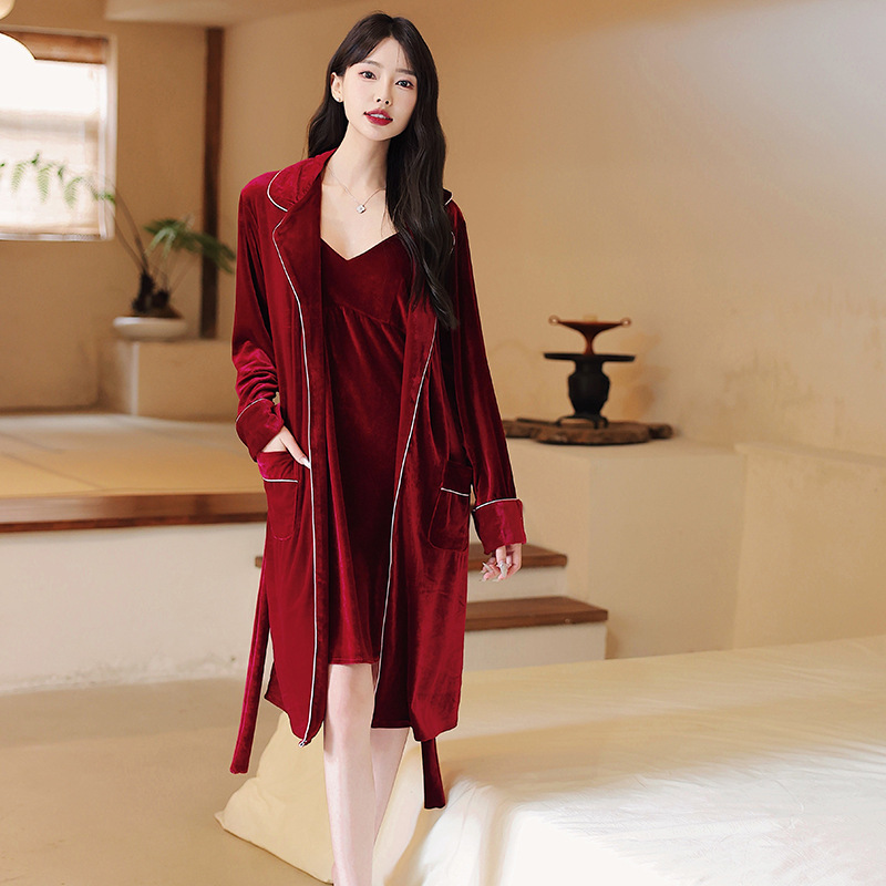 Autumn and winter gold velvet pajamas couples wedding suit red bridal morning gown high-end sense home clothes festive wholesale