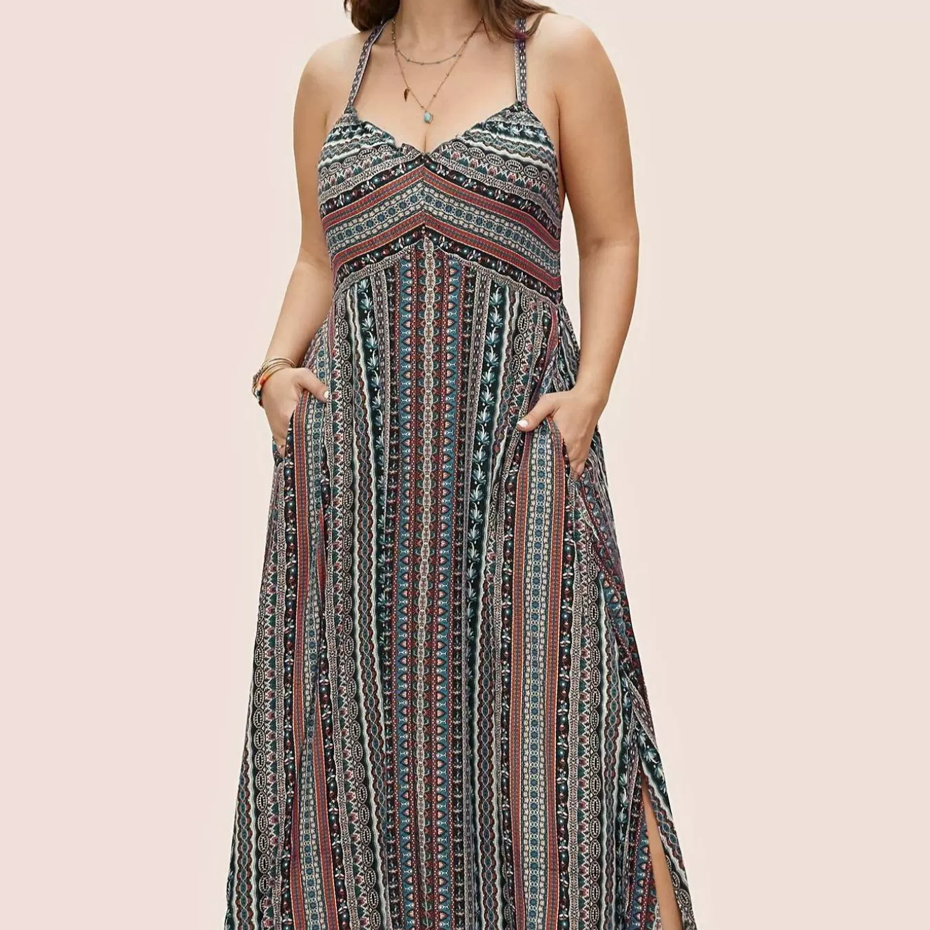 跨境欧美2025女士时尚印花长款v领露背吊带连衣裙