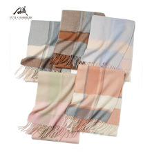 内蒙古外单羊羔毛格子围脖男女保暖秋冬羊毛双面格子围巾工厂定制