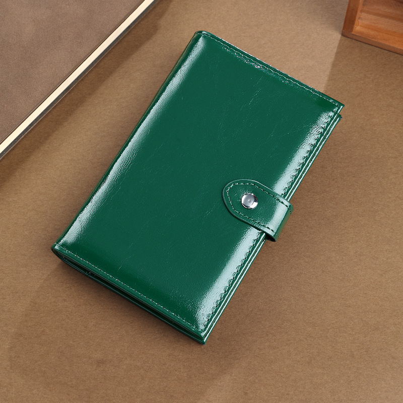 Cartera de pasaporte de cuero de cera de aceite retro Cartera de identificación multifuncional Caja de tarjeta de almacenamiento de múltiples tarjetas Carpeta de pasaporte en el extranjero RFID