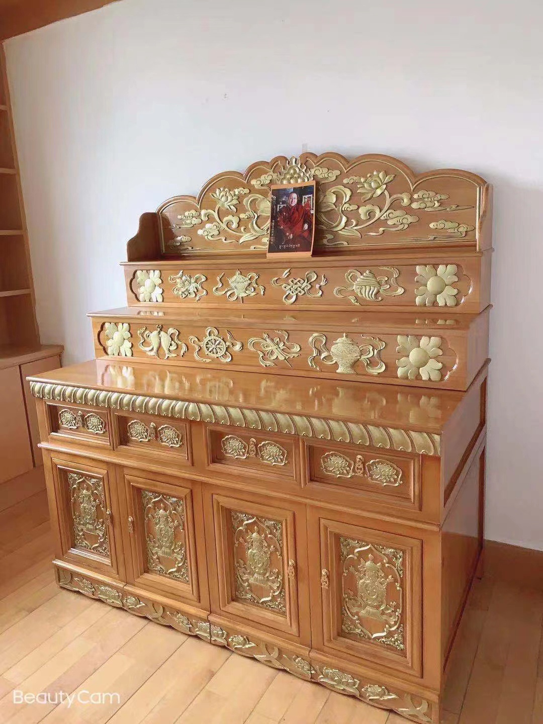Buddhist Altar with Stepped Cabinet, Three-Tiered Buddhist Table for Home Use, Xizang Tantric Buddhist Hall, Solid Wood, Simple and Modern