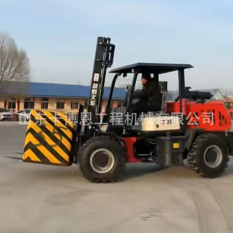 大型越野一体式叉车 多功能越野叉车 座驾式四轮平衡重式叉车