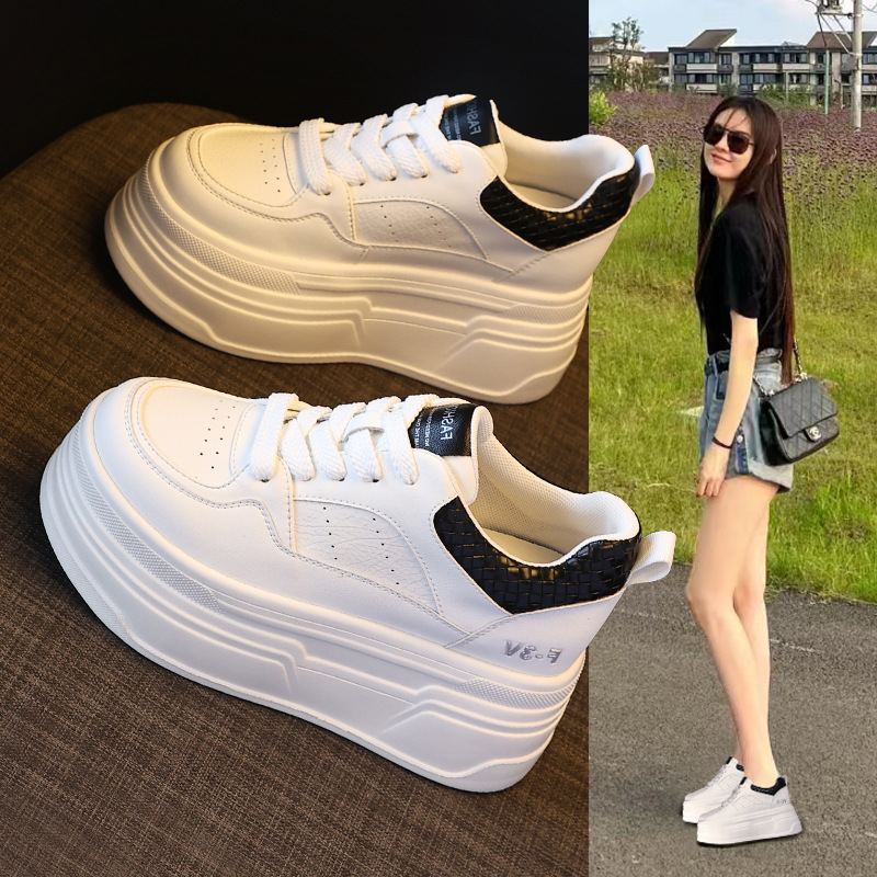 Giày sneaker nữ đế dày trắng đa năng HK9880 đế xuồng 8 cm — đen