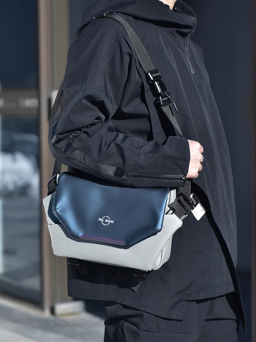 Mochila de montar para hombres, mochila de hombro, bolsa de correo, bolso de pecho, bolso de hombre, primavera 2026 nuevo