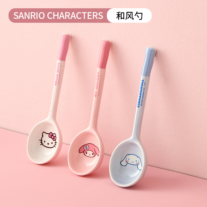 Cuchara de cerámica estilo japonés Sanrio para sopa y comida, linda y estéticamente agradable, especialmente diseñada para niños, hermosa cuchara pequeña, producto original M.