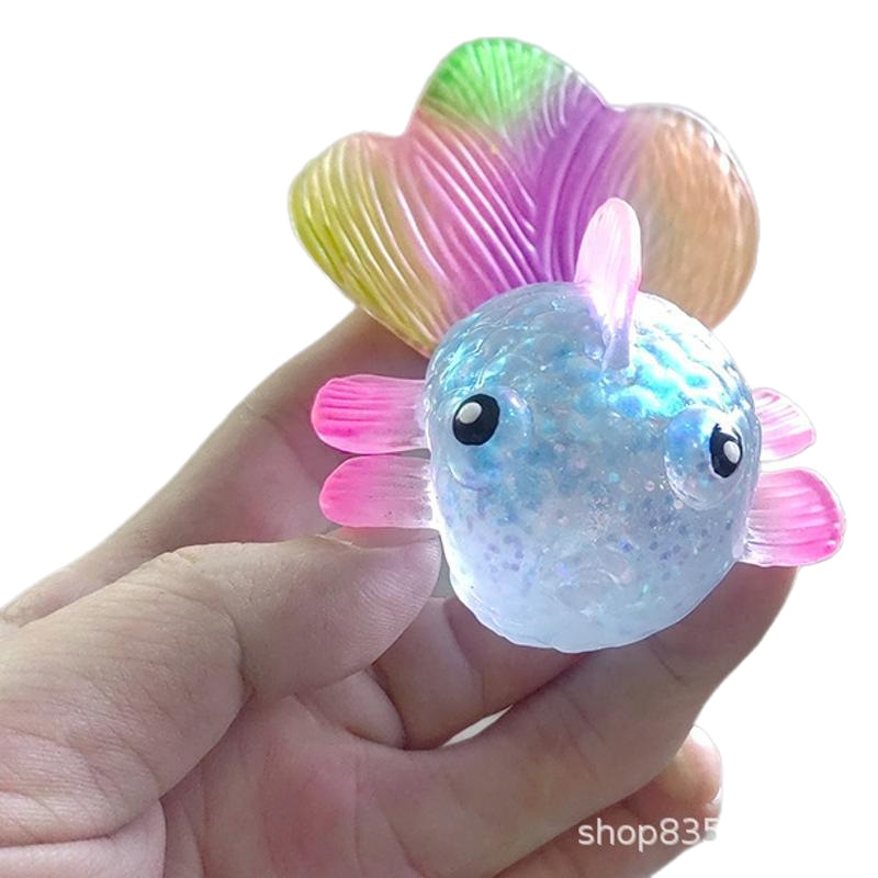 Nuevo pez dorado malta pellizco pellizco