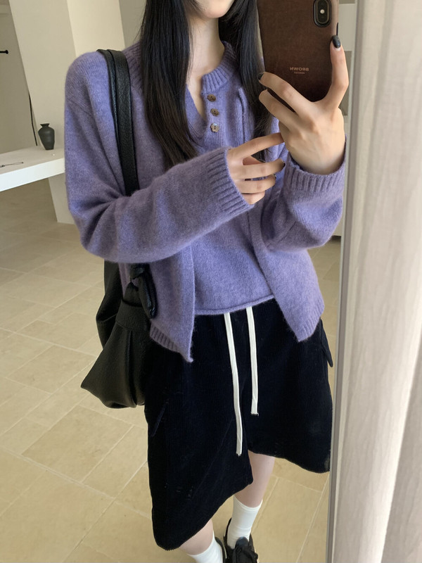 秋季新款！韩系高品质含羊毛假两件花朵扣休闲纯色舒适针织衫|undefined
