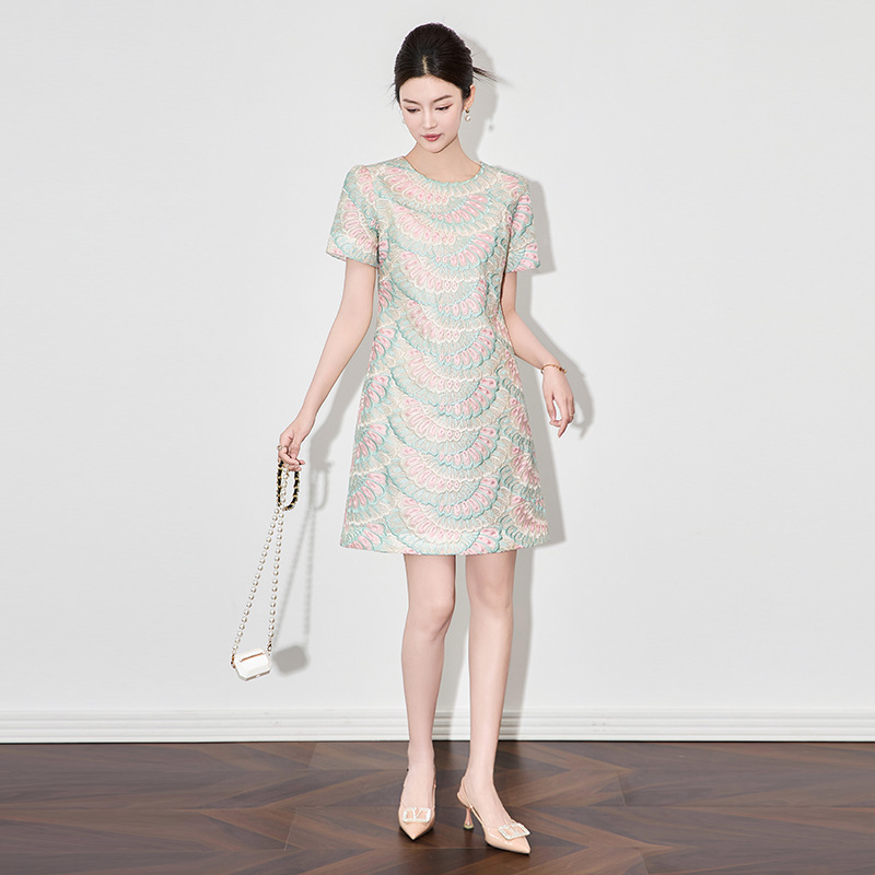 2504601-Shenzhen Nanyou High-Quality Fashionable Heavy-Duty Bird Feather Organza Color Embroidery Slim Dress Women's Summer Style