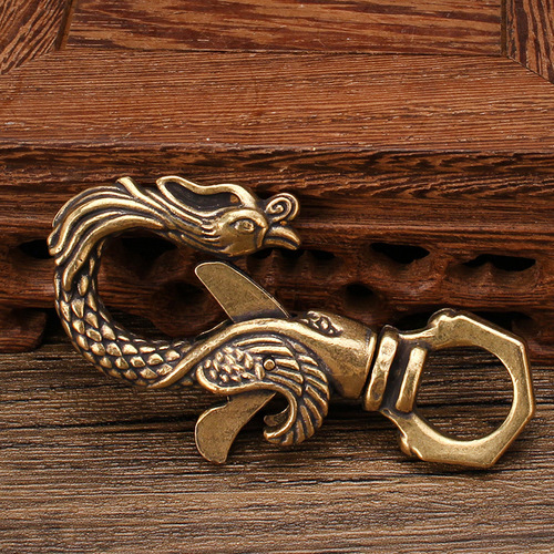 Brass Chinese style faucet keychain retro flat buckle eagle buckle mountaineering alloy buckle personalized creative waist buckle wholesale