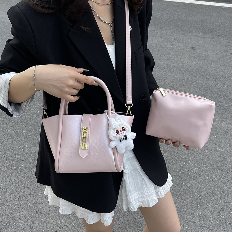 Bolso de canasta de verduras transfronterizo para mujer 2025 nuevo bolso de mensajero de viaje de moda, bolso de cubo de todo fósforo con personalidad de nicho