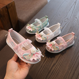 2023 New Arrival Hanfu Shoes for Girls Chinese Style Antique Dress Old Beijing Cloth Shoes Performance Children's Embroidered Shoes