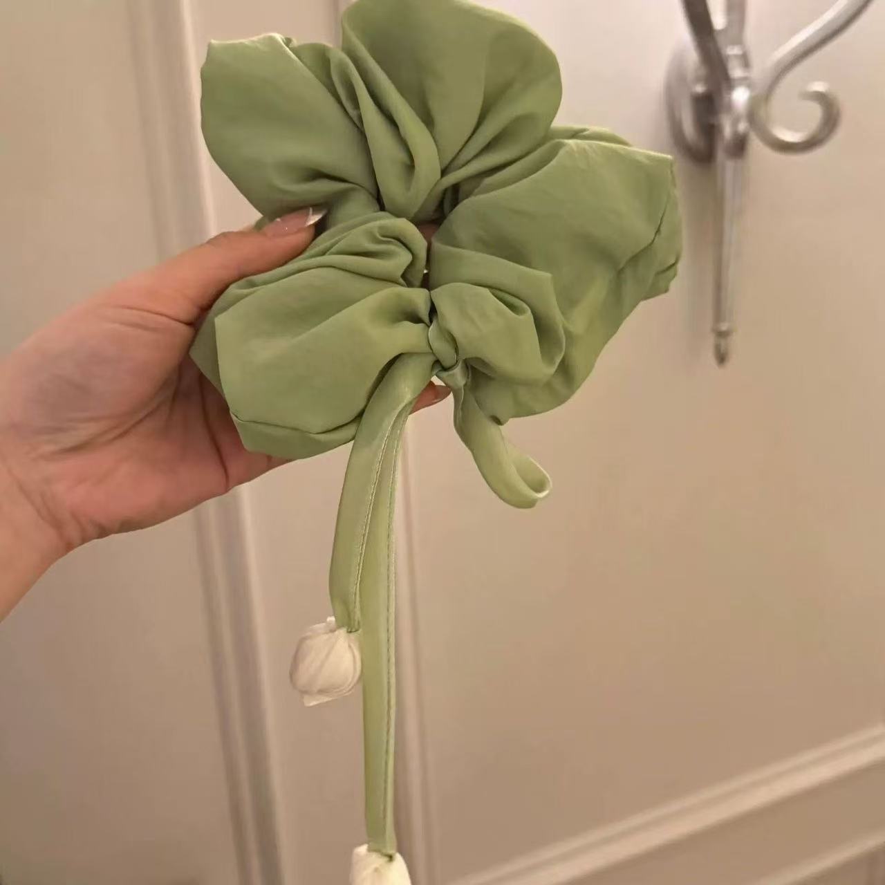 라지 서클 No. 6 - 퍼프 튤립 그린 서클