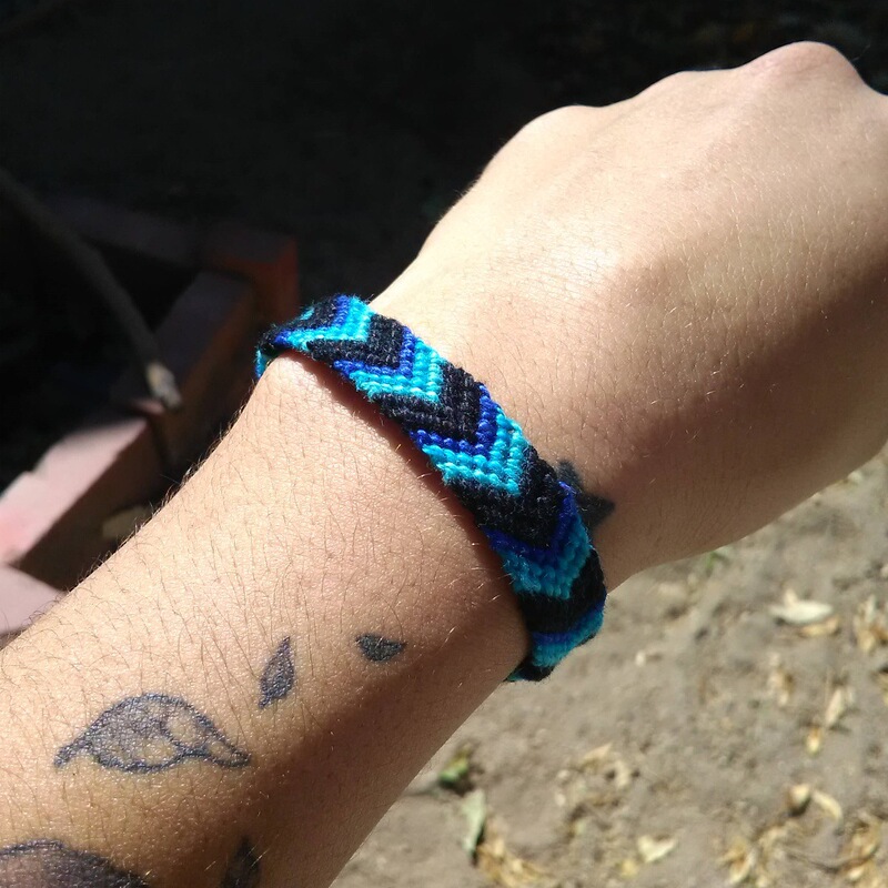 Etsy cross-border single product wide-brimmed hand-woven friendship bracelet retro ethnic style wrist chain features daily accessories