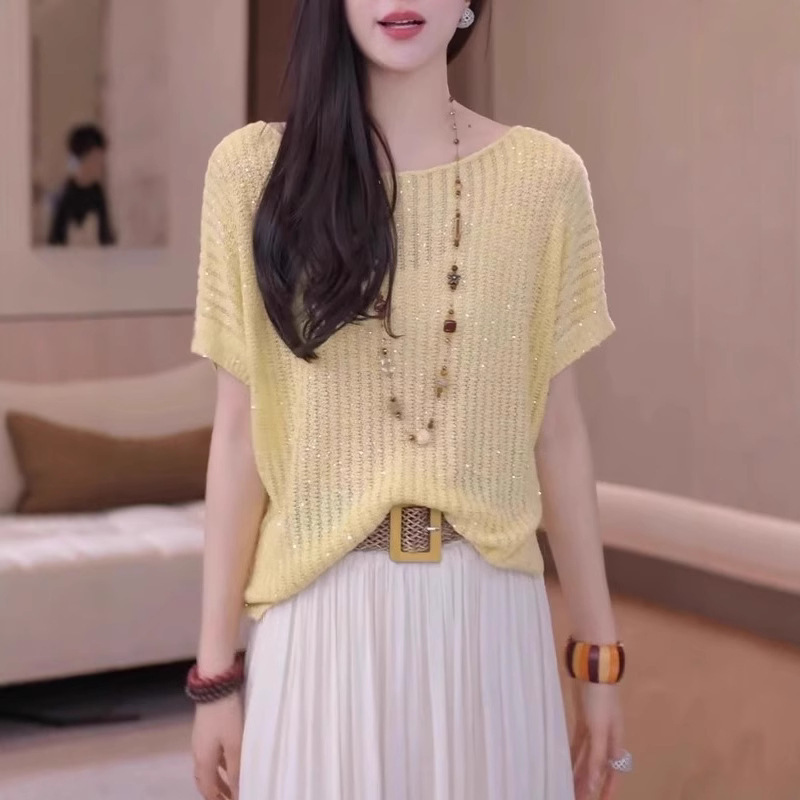 Plus-Size Sequined Hollow-Out Short-Sleeve Knit Top 2026 Summer New Style for Curvy Women, Tummy-Concealing, Loose-Fitting, Super Stylish and Unique Top