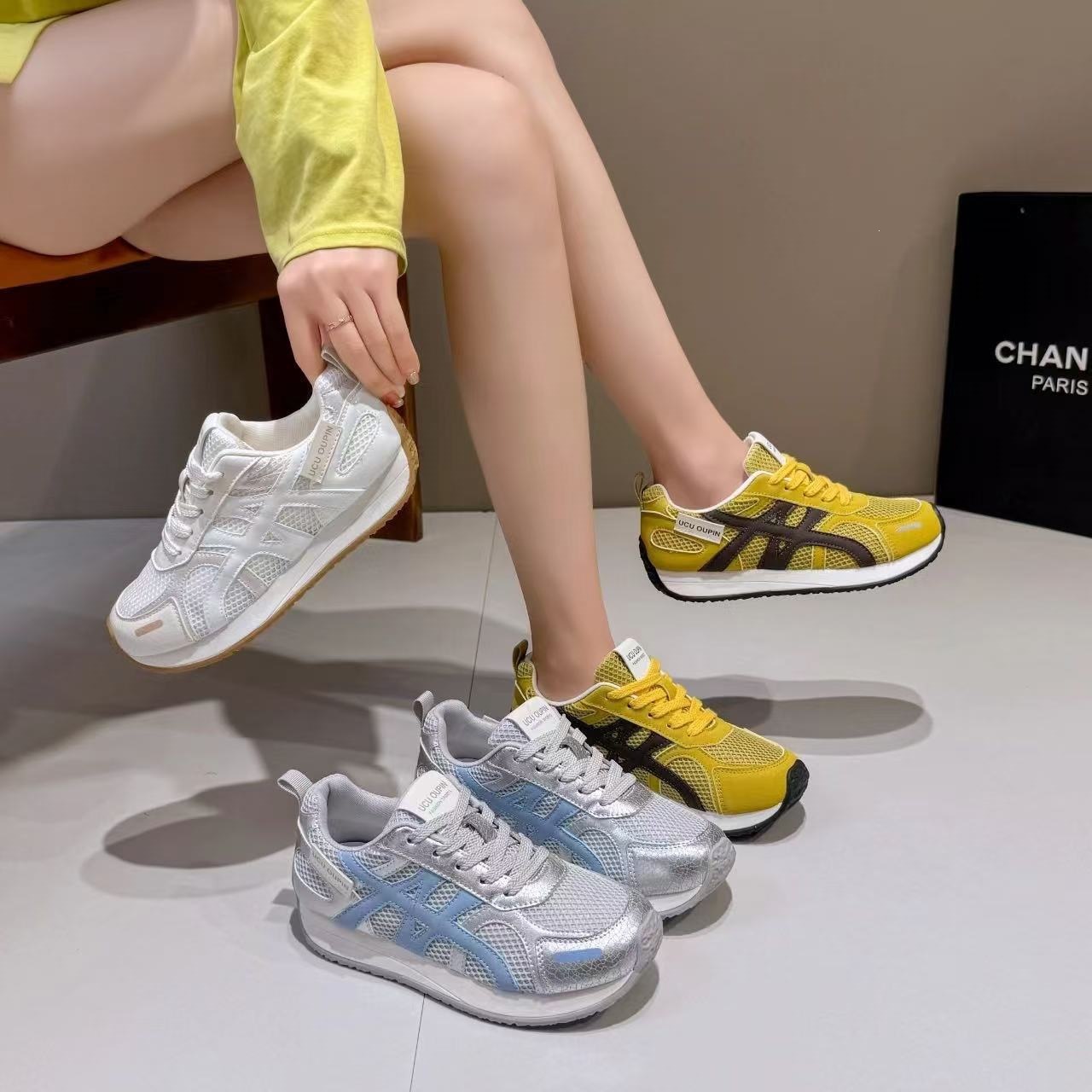Zapatos deportivos de verano de malla transpirable 2026 nuevos zapatos de carrera de explosión con suela plana ligera y suave zapatos de caminar ultraligeros