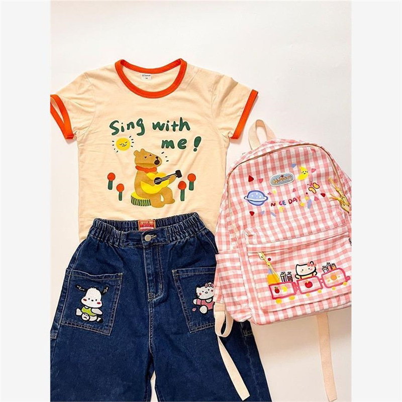 太陽を植えましょう。オリジナルのKittyピンクの格子のリュックサックが可愛いです。|undefined