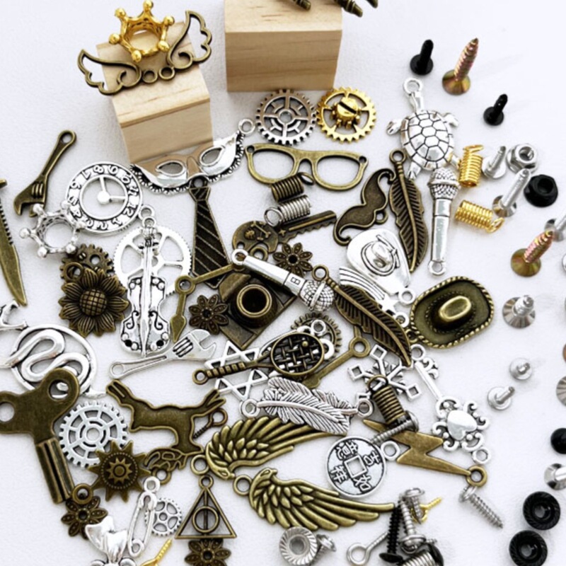 Steampunk Wooden Block Robot Accessories Screws DIY Creative Handmade Necklace Pendant Family Jewelry Materials