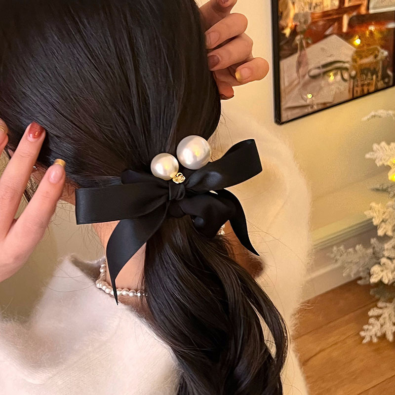 Coletero con lazo y perlas elegante accesorio para el cabello_voghion.com