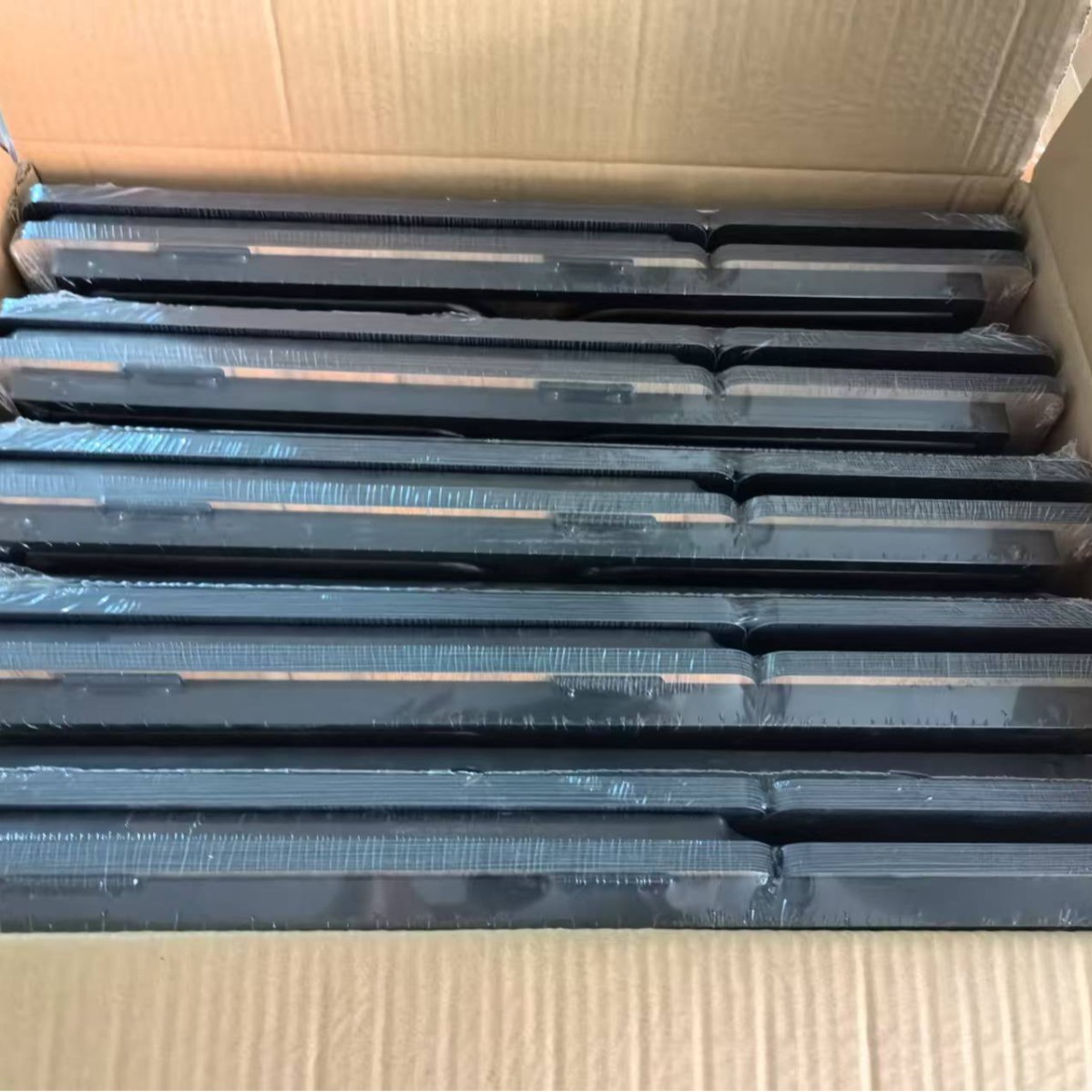 Mesa para Portátil Plegable y Ajustable - Para Cama o Escritorio, Ideal para Estudiantes