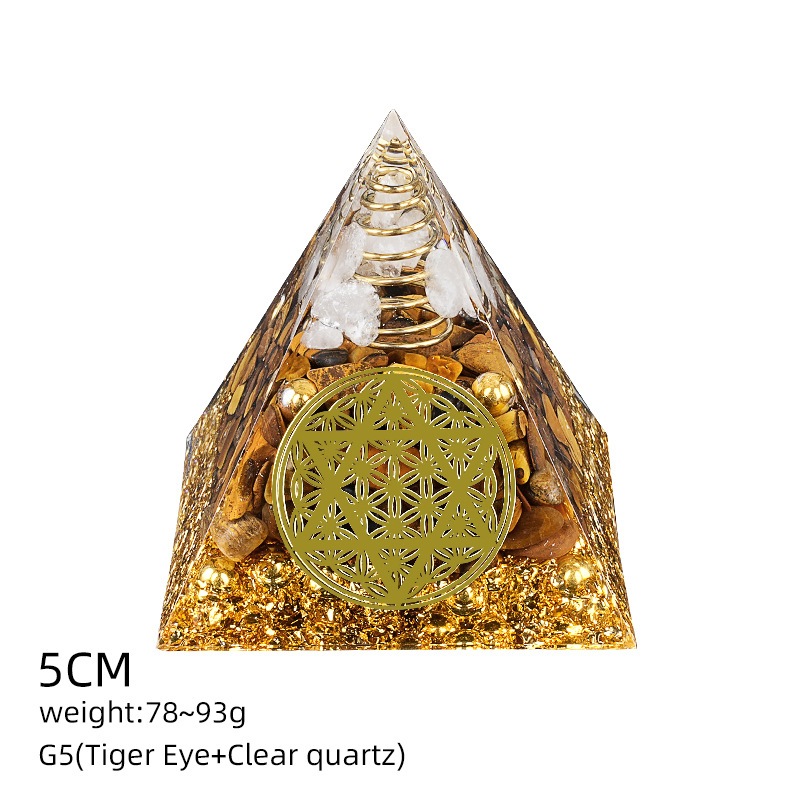 G5白水晶+虎眼石（5cm金字塔）