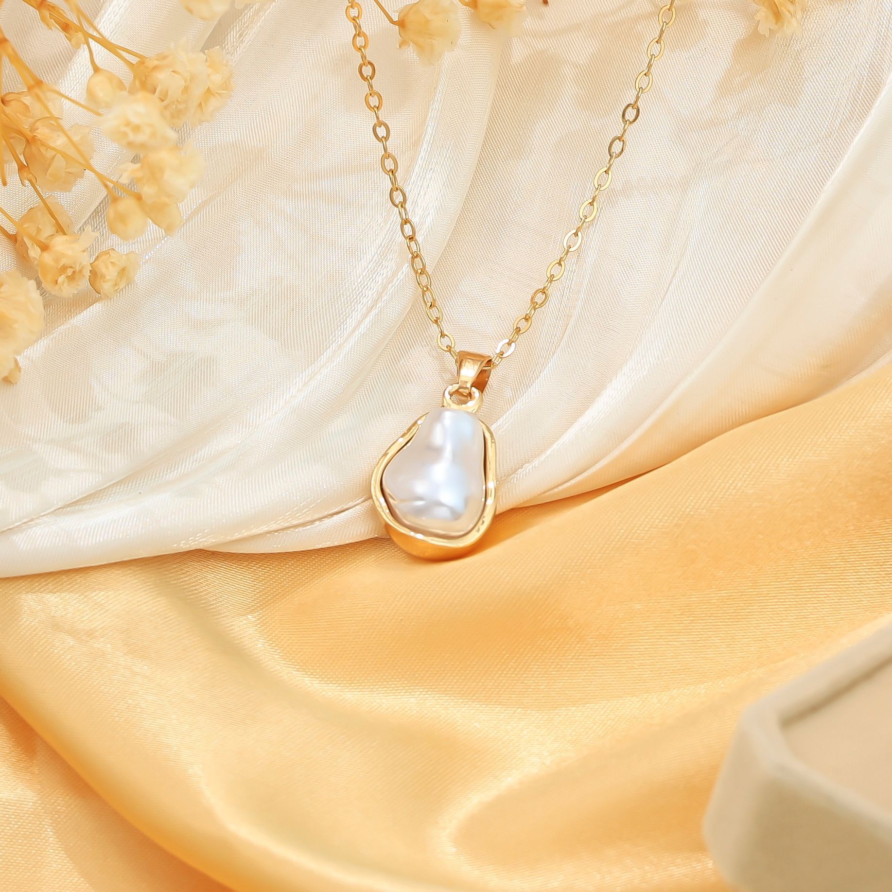 Venta caliente transfronteriza europea y americana, conjunto de anillos de collar, pendientes de moda de perlas del sexo opuesto, pendientes de mujer de alta calidad