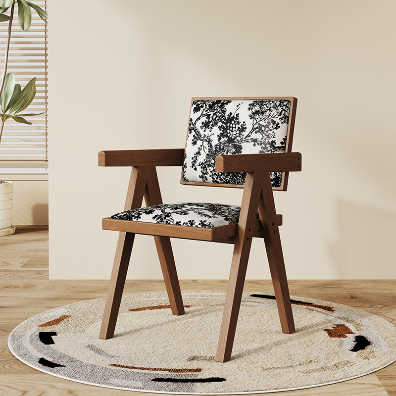 Sillas de comedor de madera maciza sillas medievales nórdicas con reposabrazos sillas K sillas de caña domésticas sillas de caña Chandigarh