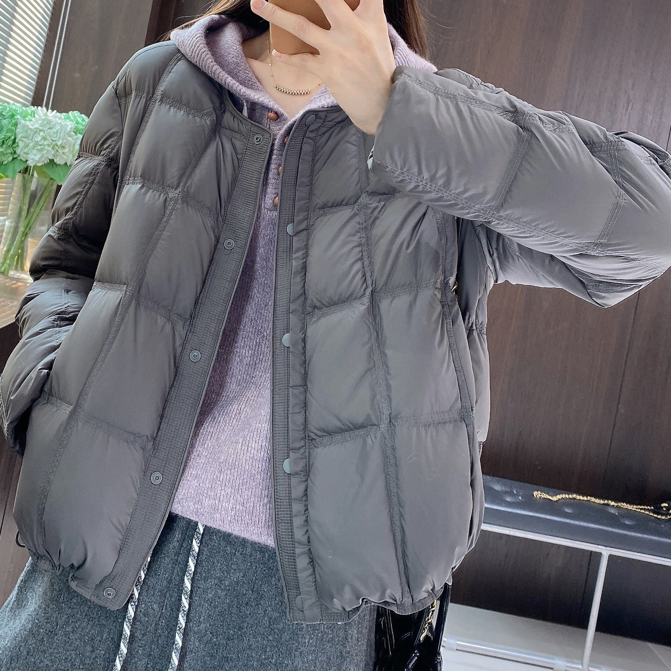 Fly Jin Xiaojin Homemade Women's Clothing 90 Duck down Jacket Autumn and Winter New Lightweight Round Neck Jacket Factory Ready Stock