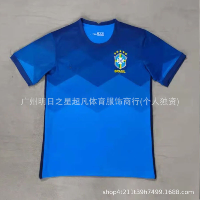 ブラジル、ドイツ、イタリア、スペイン、日本、イングランド、ベンフィカ、フランス、アルゼンチン、ポルトガルのサッカーユニフォーム|undefined