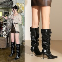 919-36 long boots with a feminine feel, slim high heels that do not exceed the knee, pointed and wrinkled boots, belt buckles, stacked boots, knight boots