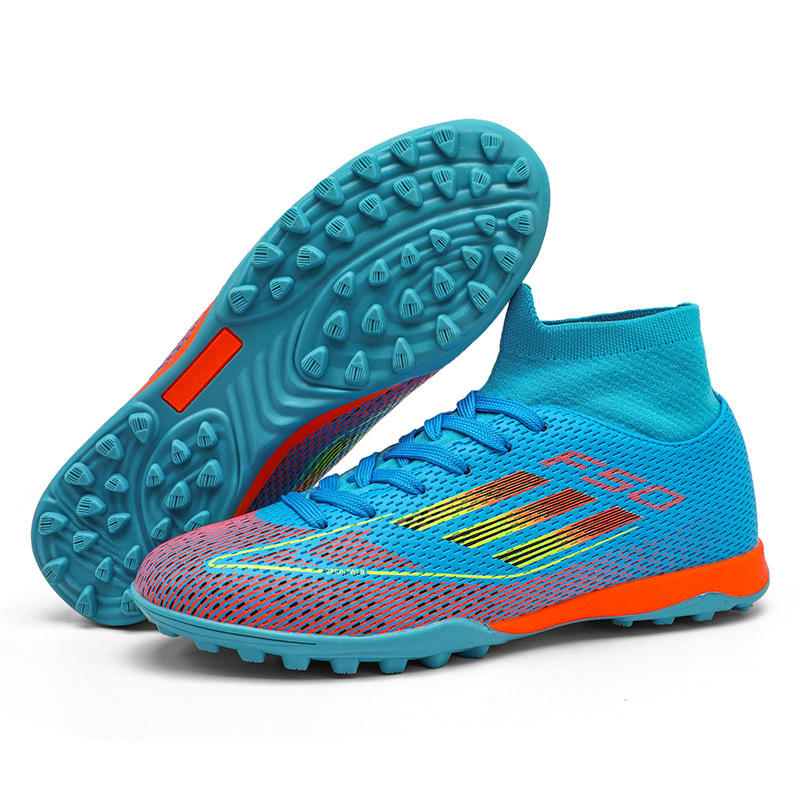 파란 부러진 손톱