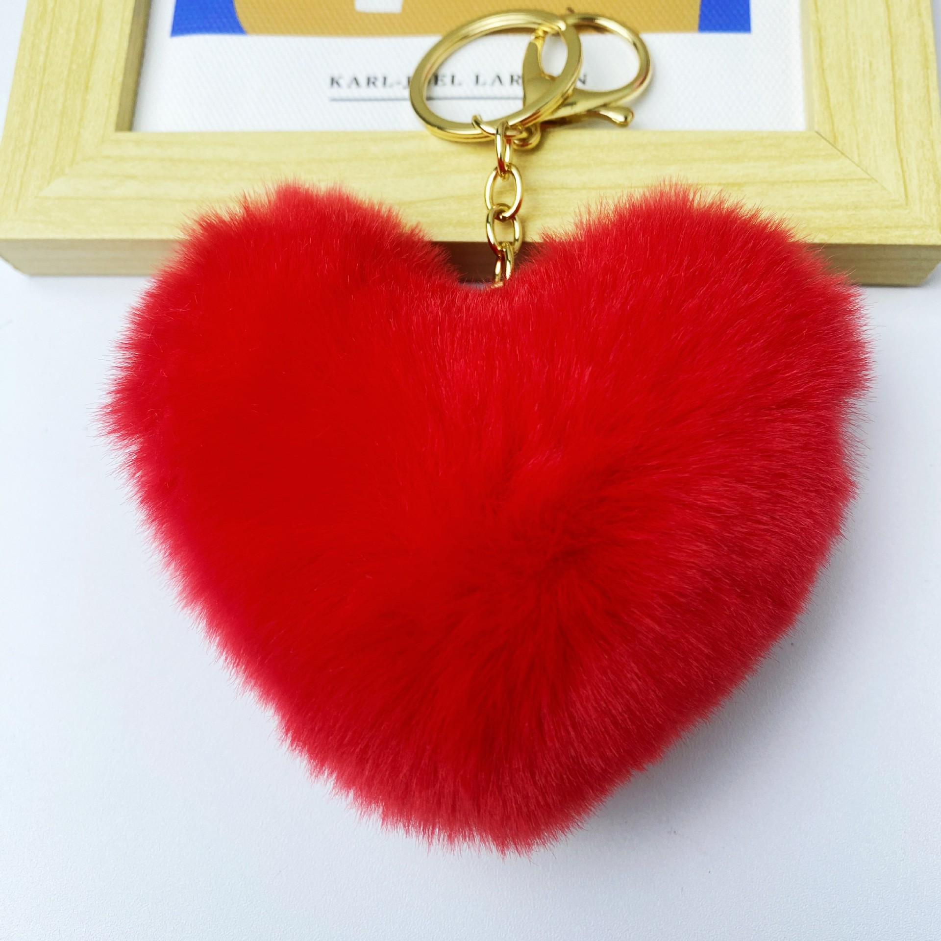 愛の毛玉キーホルダー、イミテーションウサギ毛桃型ぬいぐるみペンダント、カップル、車、バッグの飾り、ギフト、卸売、手作り