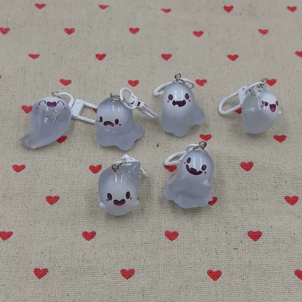 Creative Cute Luminous Little Ghost Keychain Funny Stereo Halloween Doll School Bag Pendant Ins Accessories