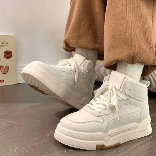Autumn New High-Top Sneakers for Women: Niche, Original Thick-Soled Board Shoes in Preppy Style—All-Match, Fashionable, and Casual White Sneakers