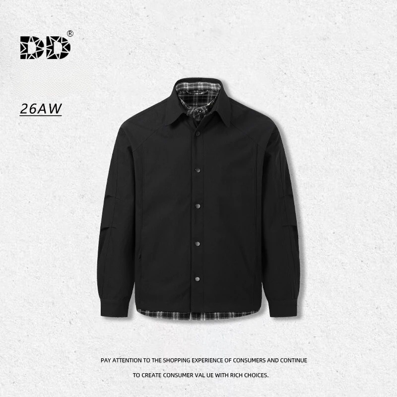 Didi Xiaoxin 26, a stylish two-piece look jacket with a plaid pattern and a stand-up collar, perfect for casual outdoor wear and easy to match with various outfits, a fall collection