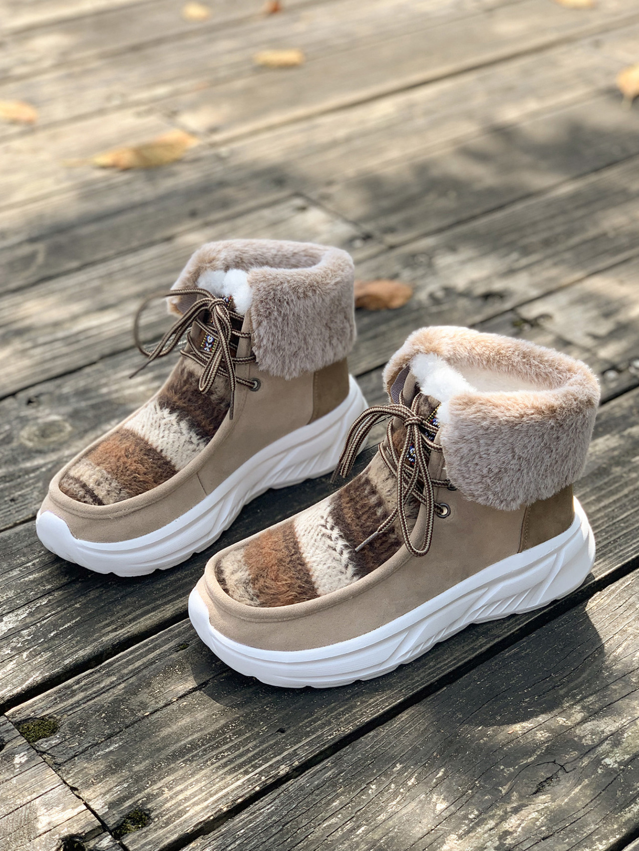 Snow Boots Image 1
