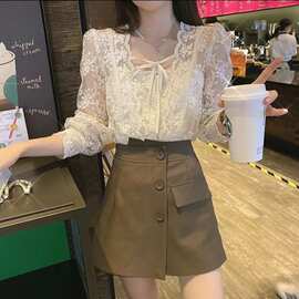 小方领蕾丝打底衫女长袖2026早春新款网纱洋气系绳设计感别致上衣