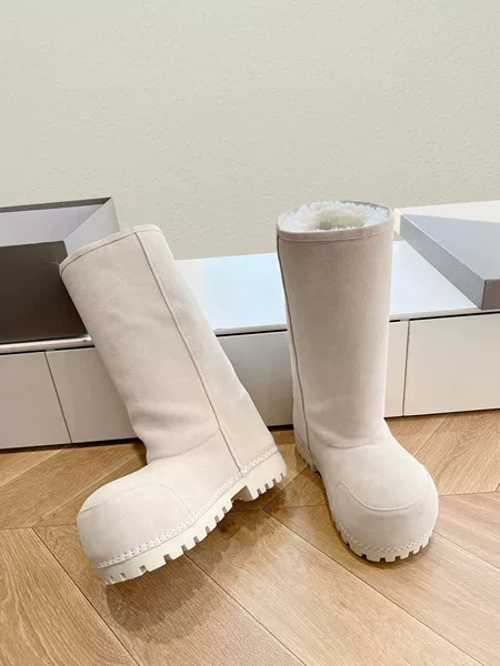 Белый (высокий голенище)