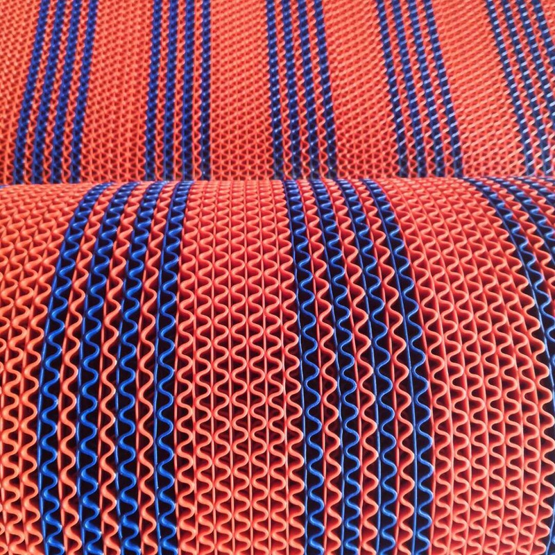 Permeable hollow two-color bathroom mat non-slip mat corridor Mat toilet S-type floor mat kitchen swimming pool coiled material 5.5MM Permeable hollow two-color bathroom mat non-slip mat corridor Mat toilet S-type floor mat kitchen swimming pool coiled material 5.5MM