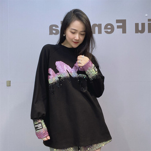 �羳���QŮ�b���Ƀȴ�t��Ů �ﶬ�C��L���a���¼Ӻ���MM�����