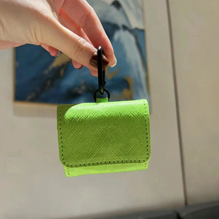 Factory Customized Dupont Paper Bluetooth Headphone Bag Can Be Customized with Logo Color, Size and Shape Dupont Paper Headphone Protective Cover